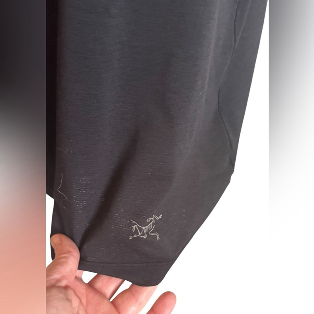 Arc’teryx Woman’s Quadra shirt large - Picture 2 of 4